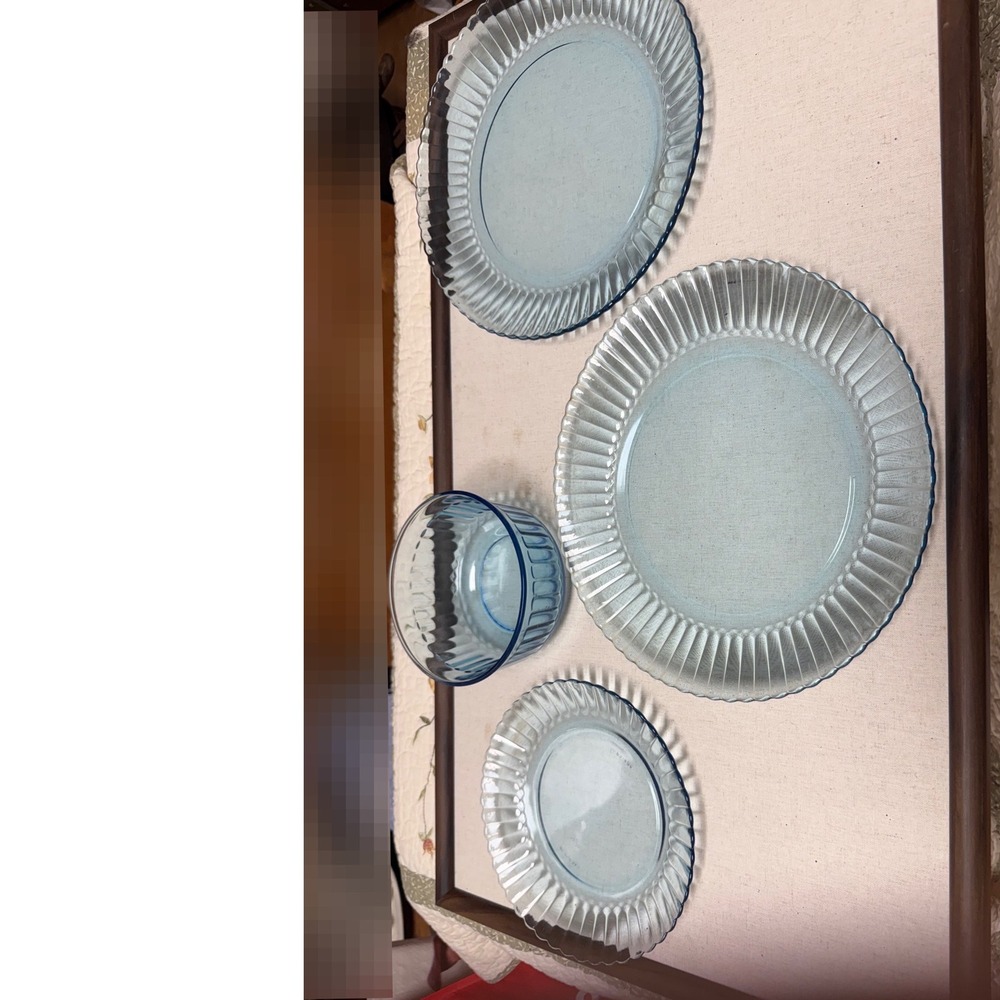 Arcoroc France Blue Glass Ribbed Dinnerware Set 4pc Plates Bowl Vintage - Picture 2 of 5